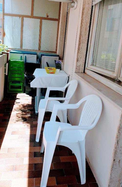 Elisart Guest House room 2